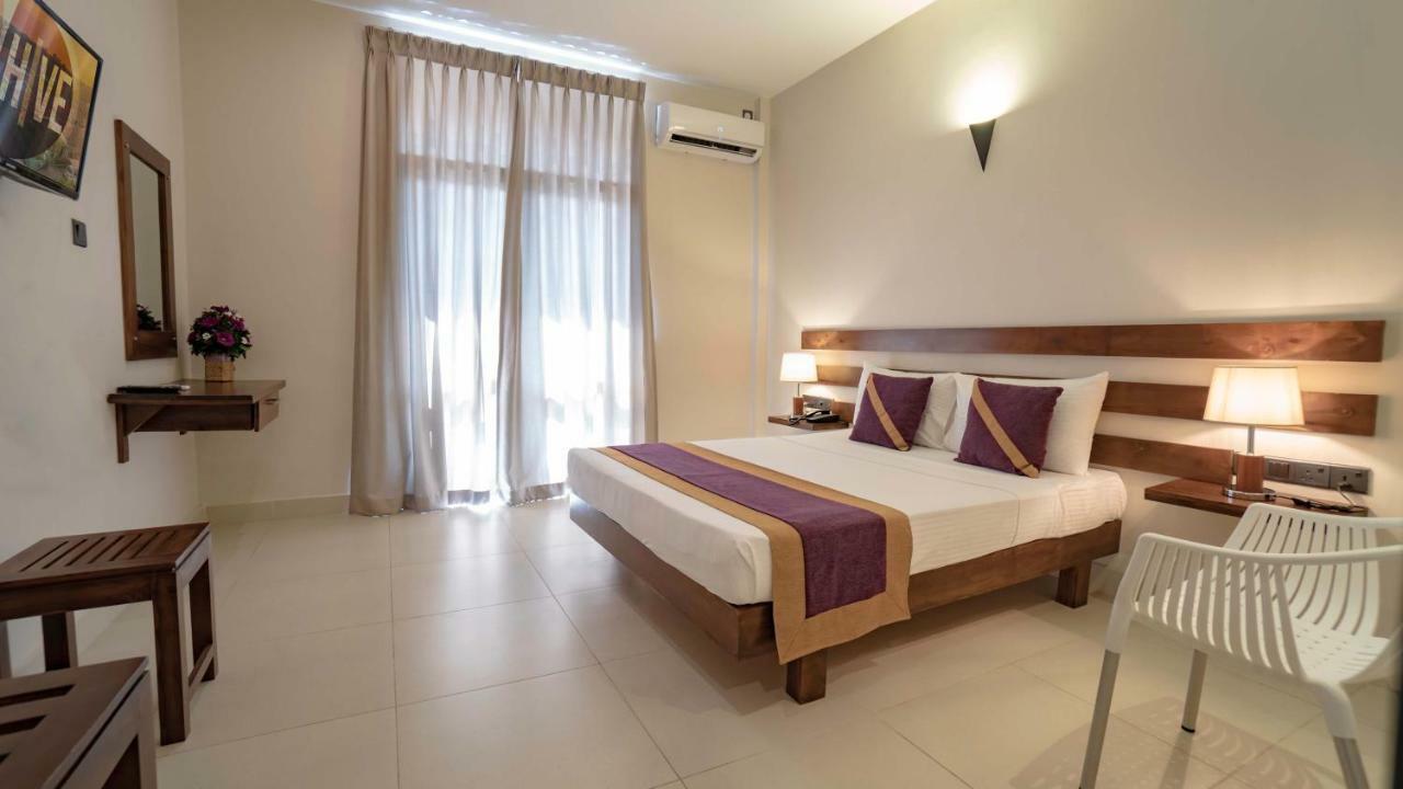 Hive 68 - Hotel And Resorts Negombo Exteriér fotografie